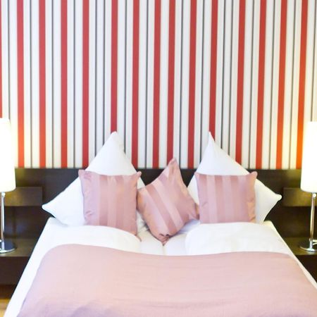 Suiten Hotel Dependance Laterne Баден-Баден Экстерьер фото
