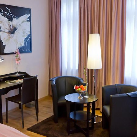 Suiten Hotel Dependance Laterne Баден-Баден Экстерьер фото